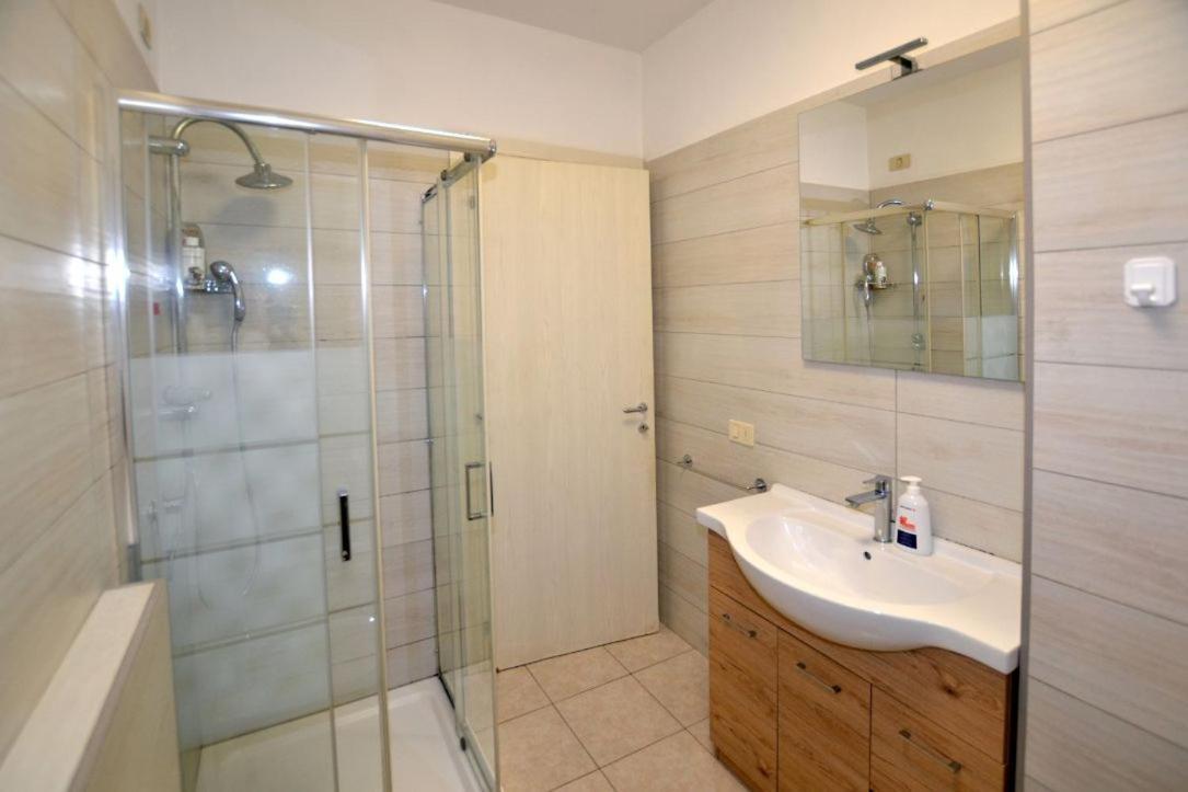 Appartamento Capolaterra Desenzano del Garda Exterior foto